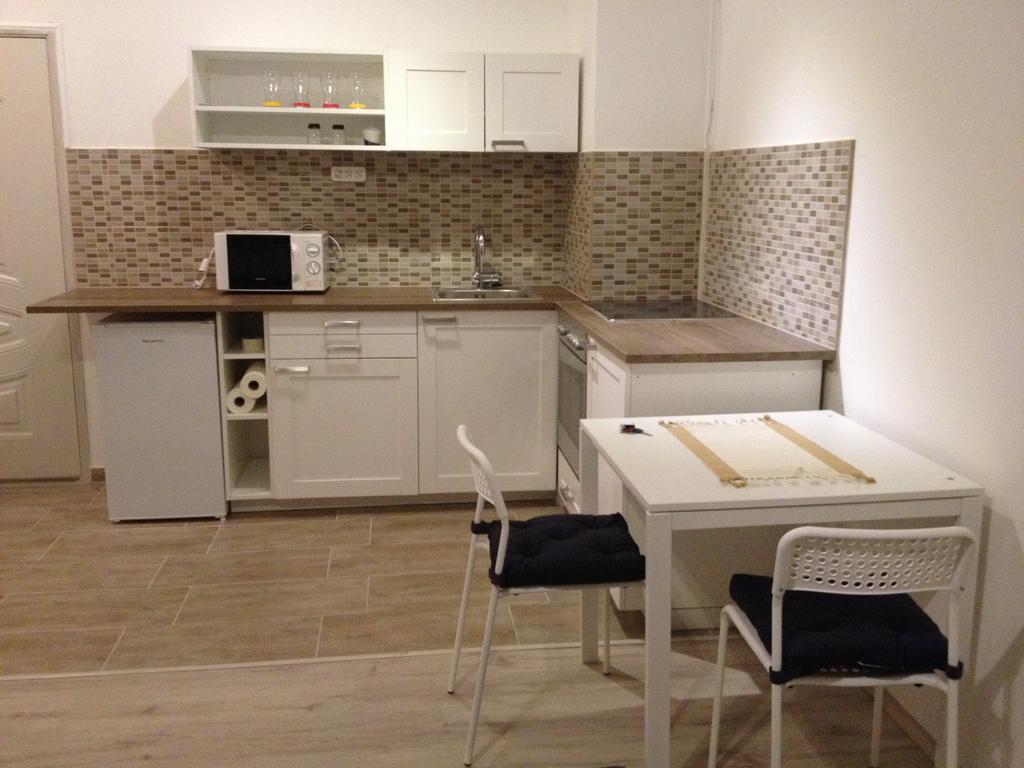 Dozsa Apartman Daire Gödöllő Oda fotoğraf